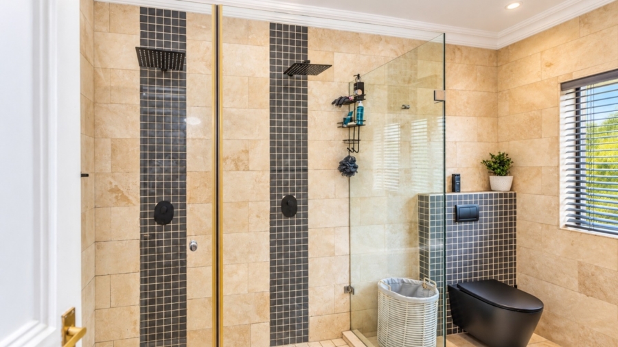 3 Bedroom Property for Sale in WestLake Country Safari Estate North West